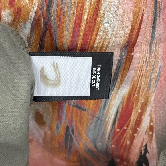 Torrid Classic Fit‎ Crew Neck Tee Horse Graphic Dusty Olive Green NWT - Picture 9 of 10